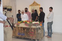 Celebs Pay Homage to Taraka Ratna